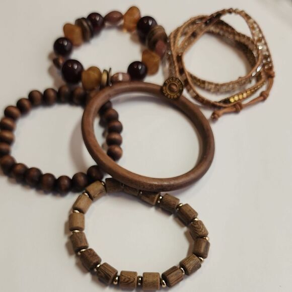 Wooden and Beaded Bracelet Set - Picture 1 of 4